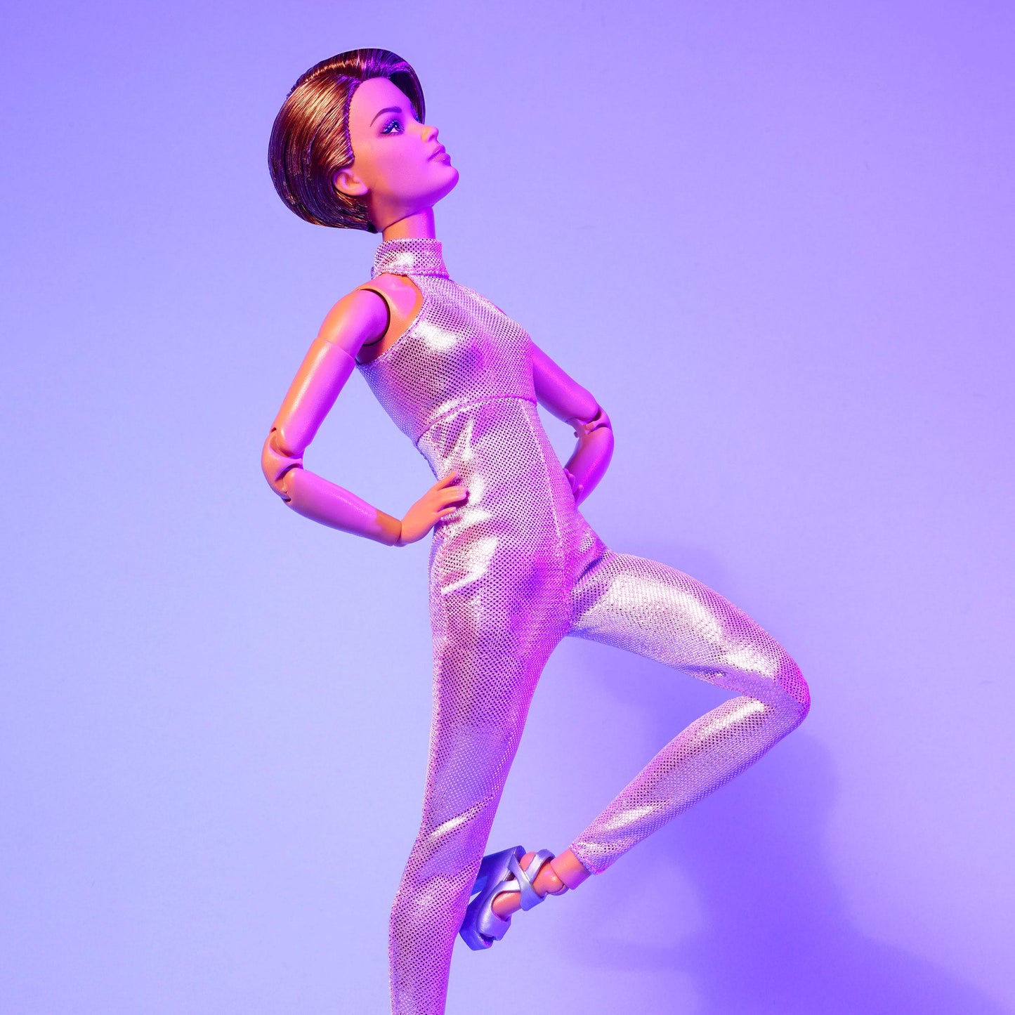 Barbie Looks Doll #22 (Petite. Short Auburn Hair)